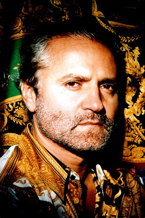 biografía de gianni versace|why did cunanan kill versace.